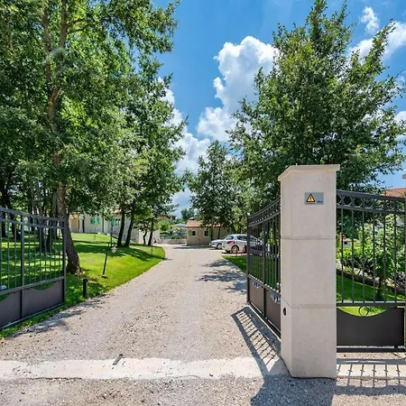 Valffiorita Vakantiehuis Pazin