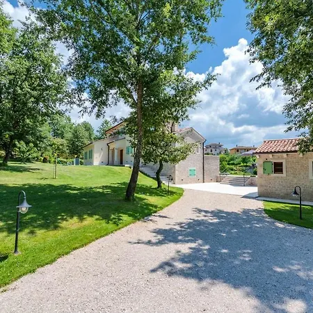 Valffiorita Vakantiehuis Pazin
